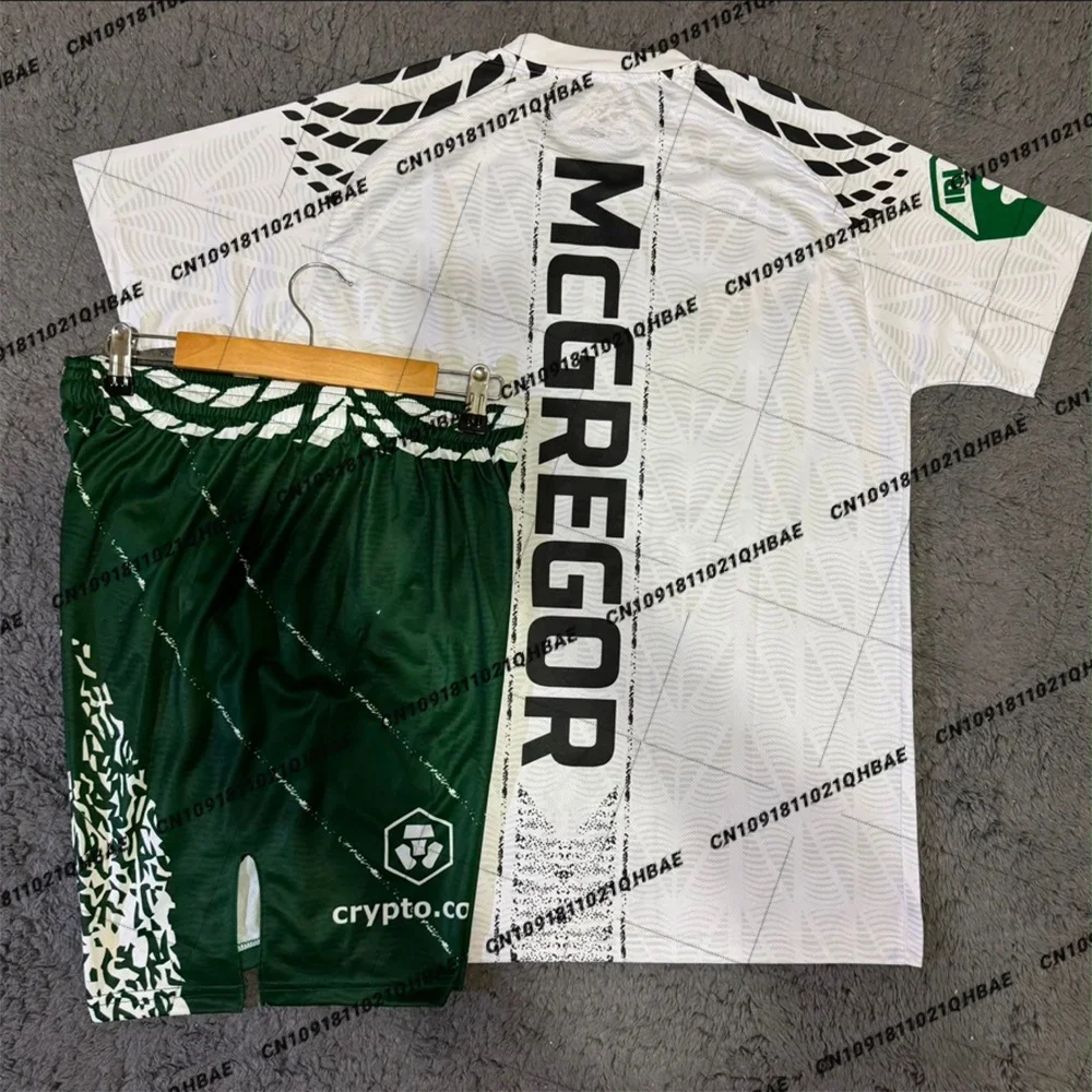 Running Gear Men - Set Celana Pendek dan Kaos Conor