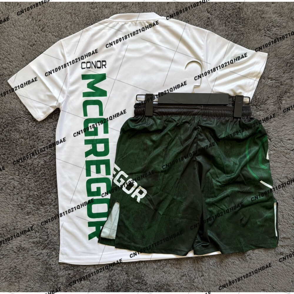 Running Gear Men - Set Celana Pendek dan Kaos Conor