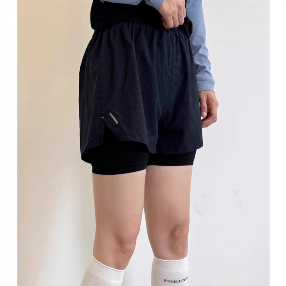 Celana Pendek Fitness Wanita 2 - Running Gear Junior ulasan dan harga